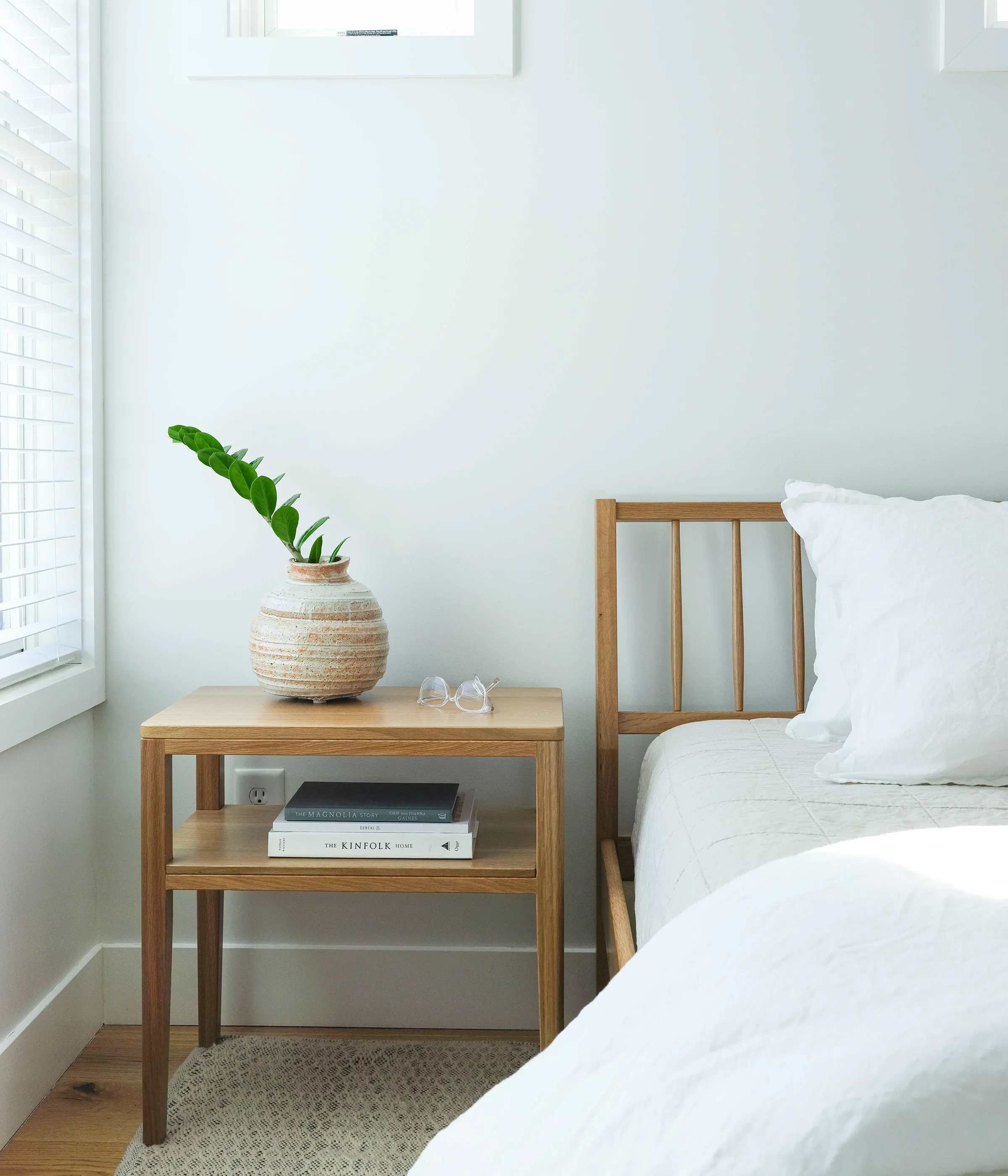 Avers End Table - Image 9