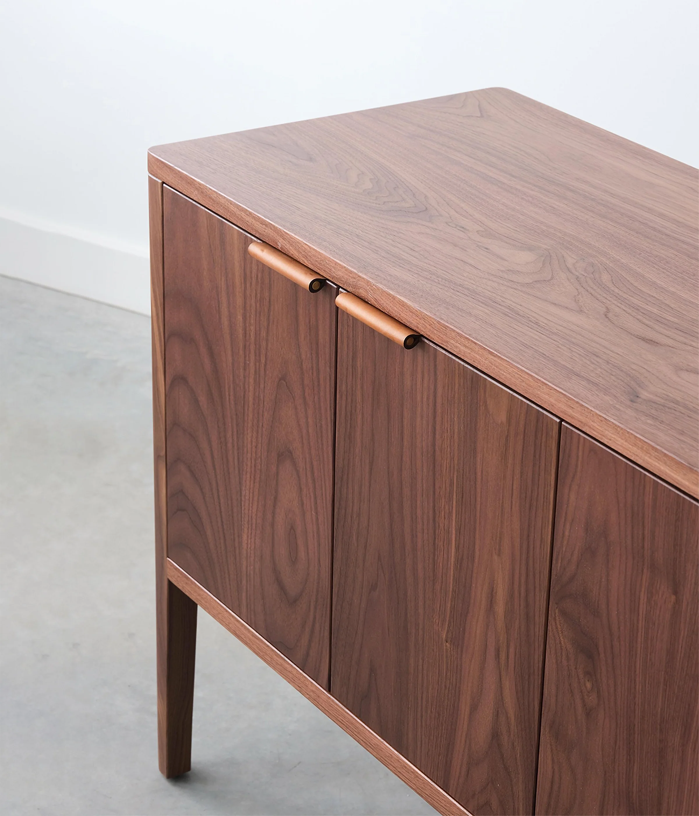 Avers Media Cabinet - Image 4