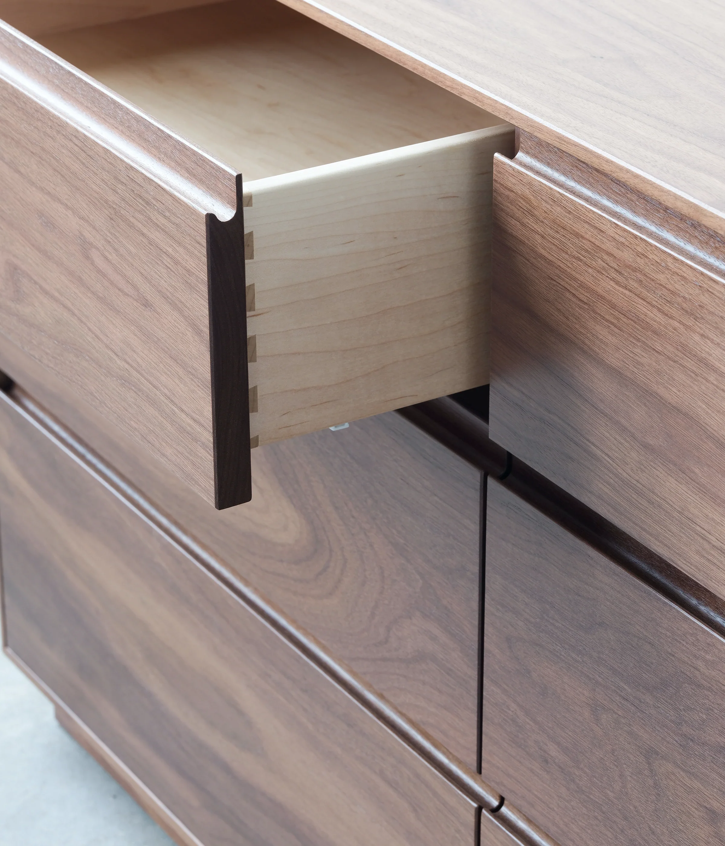 Douglas Dresser - Image 4