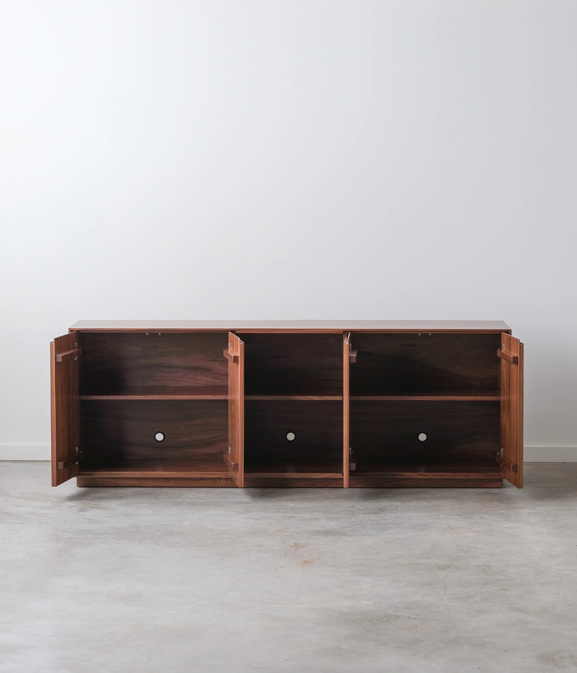 Douglas Media Console - Image 4