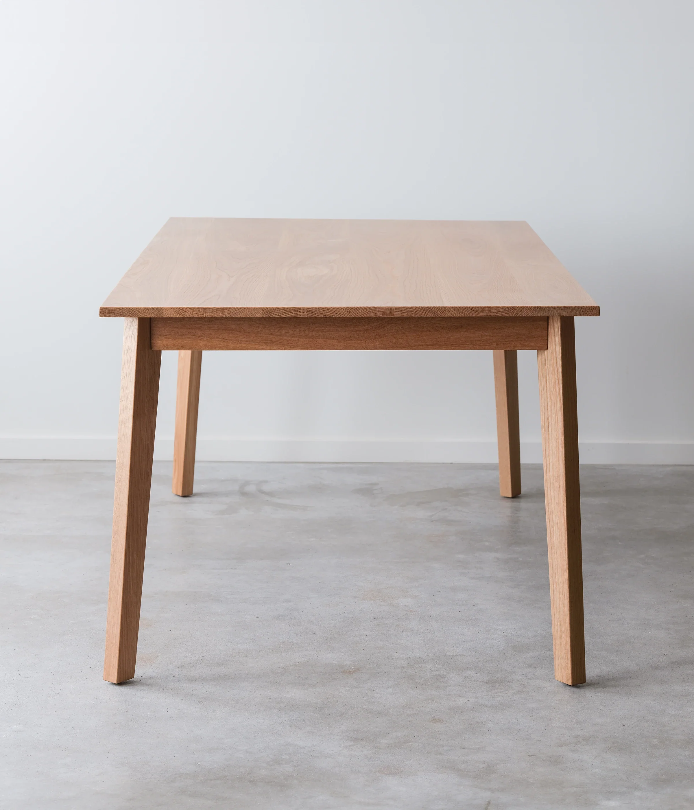 Ventura Dining Table - Image 4
