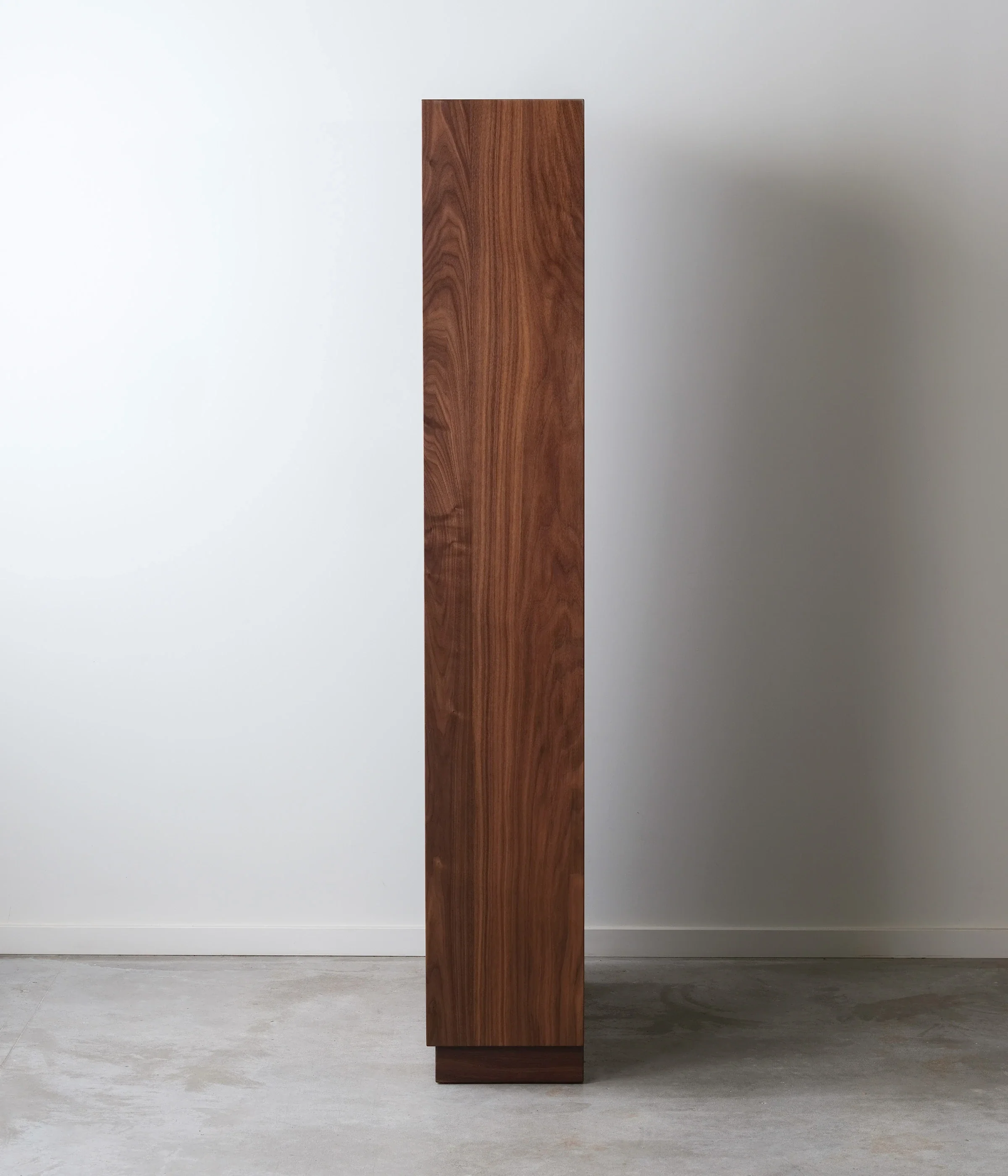 Douglas Tall Bookcase - Image 6